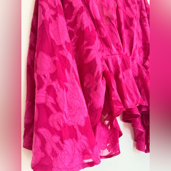 Chic Fuchsia Floral Women's Blouse - Picture 6 of 9